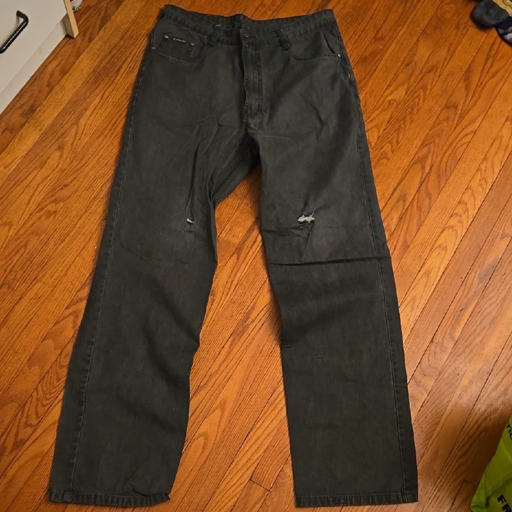 Black/dark Gray Distressed Jeans